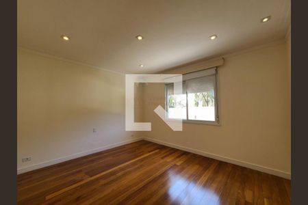 Casa à venda com 4 quartos, 456m² em Super Quadra Morumbi, São Paulo