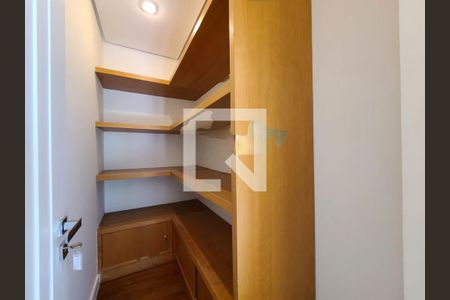 Casa à venda com 4 quartos, 456m² em Super Quadra Morumbi, São Paulo