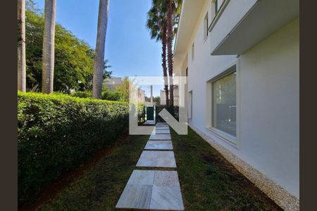 Casa à venda com 4 quartos, 456m² em Super Quadra Morumbi, São Paulo
