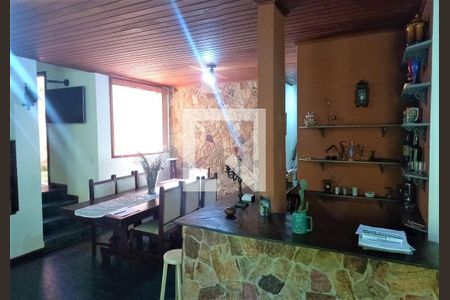 Casa à venda com 3 quartos, 187m² em Itaipu, Niterói