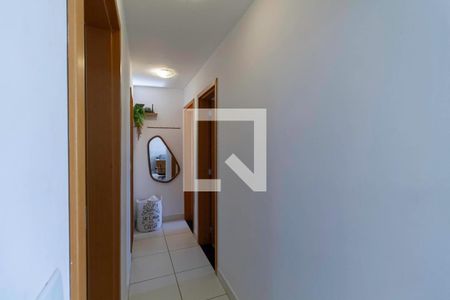 Corredor de apartamento à venda com 2 quartos, 62m² em Castelo, Belo Horizonte