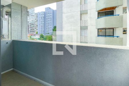 Varanda de kitnet/studio para alugar com 1 quarto, 24m² em Pinheiros, São Paulo