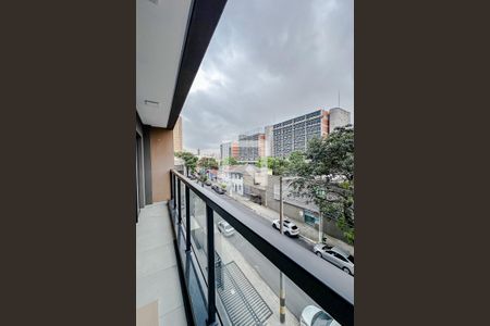 Varanda de kitnet/studio para alugar com 1 quarto, 28m² em Cambuci, São Paulo