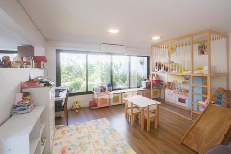 Sala de casa à venda com 8 quartos, 1200m² em Chácara Monte Alegre, São Paulo