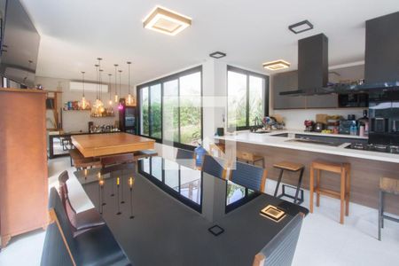 Sala de casa à venda com 8 quartos, 1200m² em Chácara Monte Alegre, São Paulo