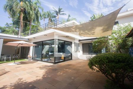 Área Externa de casa à venda com 8 quartos, 1200m² em Chácara Monte Alegre, São Paulo