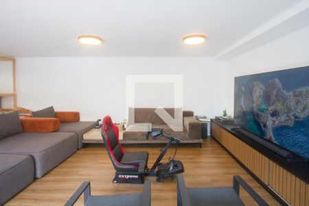 Sala de casa à venda com 8 quartos, 1200m² em Chácara Monte Alegre, São Paulo