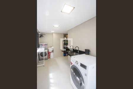 Área de Serviço de casa à venda com 8 quartos, 1200m² em Chácara Monte Alegre, São Paulo