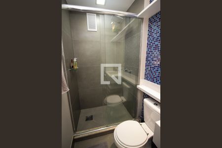Banheiro Social de apartamento à venda com 2 quartos, 62m² em Glória, Porto Alegre
