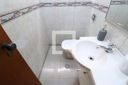Lavabo de casa à venda com 3 quartos, 300m² em Vila Ipojuca, São Paulo