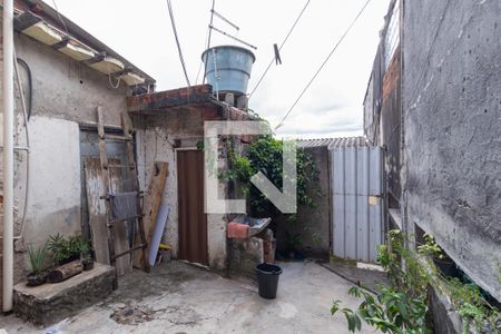 Área de serviço de casa à venda com 4 quartos, 120m² em Padroeira, Osasco