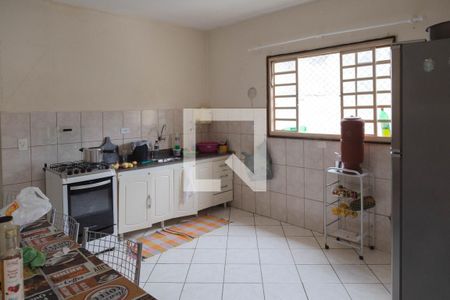 Cozinha Casa 2 de casa à venda com 5 quartos, 220m² em Jardim São Domingos, Guarulhos