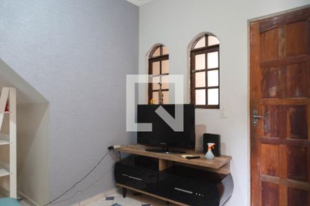 Sala Casa 1 de casa à venda com 5 quartos, 220m² em Jardim São Domingos, Guarulhos