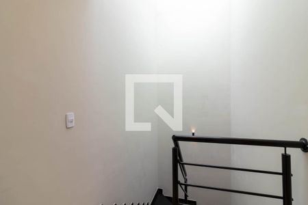 Escada Segundo Andar de casa à venda com 3 quartos, 127m² em Vila Ester (zona Norte), São Paulo