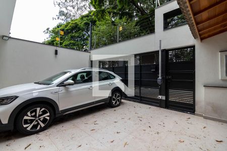 Garagem de casa à venda com 3 quartos, 127m² em Vila Ester (zona Norte), São Paulo