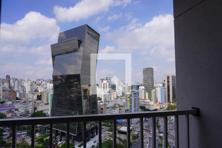 Varanda de kitnet/studio à venda com 1 quarto, 30m² em Pinheiros, São Paulo