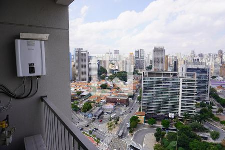 Varanda de kitnet/studio à venda com 1 quarto, 30m² em Pinheiros, São Paulo