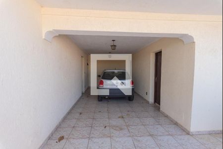 Garagem de casa à venda com 3 quartos, 359m² em Jardim dos Oliveiras, Campinas