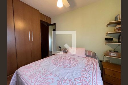 Quarto de casa à venda com 2 quartos, 50m² em Jardim Ester Yolanda, São Paulo