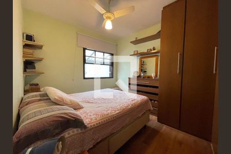 Quarto de casa à venda com 2 quartos, 50m² em Jardim Ester Yolanda, São Paulo