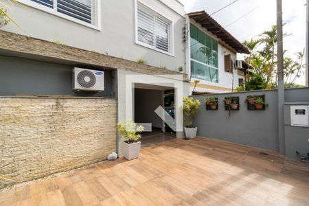Garagem de casa à venda com 3 quartos, 192m² em Partenon, Porto Alegre