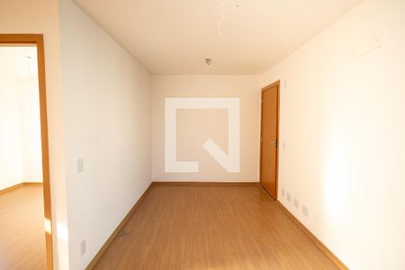 Sala de apartamento para alugar com 2 quartos, 50m² em Campo Grande, Rio de Janeiro