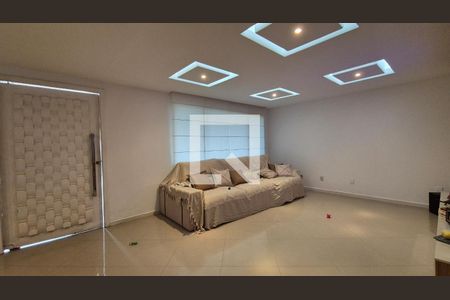 Sala de casa de condomínio à venda com 4 quartos, 504m² em Vargem Grande, Rio de Janeiro