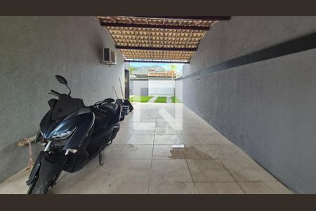 Garagem de casa de condomínio à venda com 4 quartos, 504m² em Vargem Grande, Rio de Janeiro