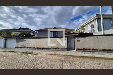 Fachada de casa de condomínio à venda com 4 quartos, 504m² em Vargem Grande, Rio de Janeiro