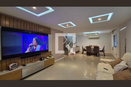 Sala de casa de condomínio à venda com 4 quartos, 504m² em Vargem Grande, Rio de Janeiro