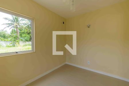 Sala de casa de condomínio à venda com 3 quartos, 245m² em Vargem Pequena, Rio de Janeiro