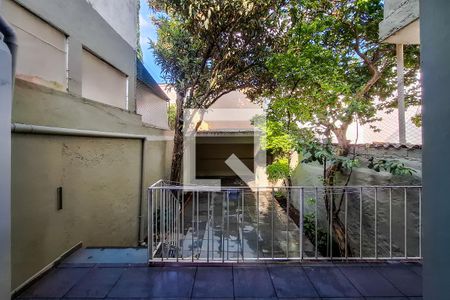 Área Externa de casa à venda com 2 quartos, 125m² em Jardim da Gloria, São Paulo