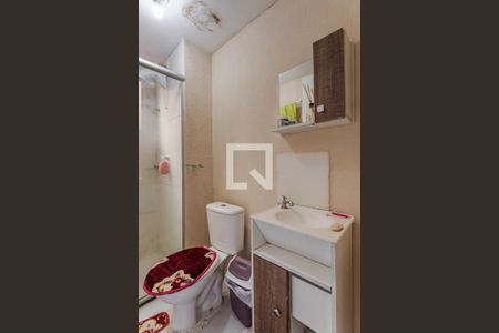 Banheiro de apartamento à venda com 2 quartos, 28m² em Sarandi, Porto Alegre