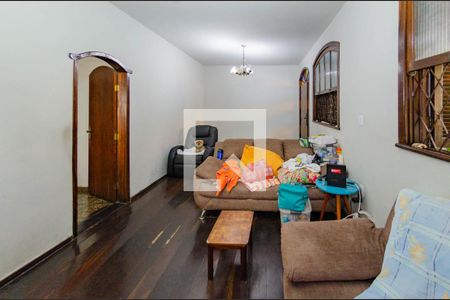 Sala de casa à venda com 4 quartos, 300m² em Padre Eustáquio, Belo Horizonte