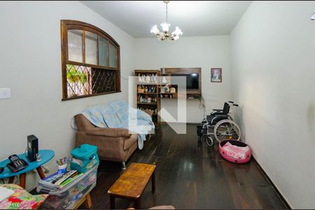Sala de casa à venda com 4 quartos, 300m² em Padre Eustáquio, Belo Horizonte