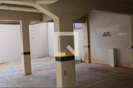 Garagem de apartamento à venda com 2 quartos, 60m² em Sagrada Família, Belo Horizonte