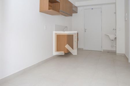 Sala de apartamento para alugar com 1 quarto, 27m² em Parque Industrial Tomas Edson, São Paulo