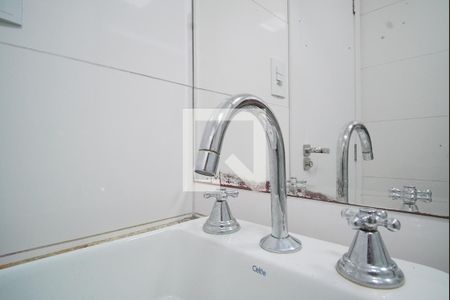 Banheiro - Torneira de kitnet/studio para alugar com 1 quarto, 30m² em Bom Fim, Porto Alegre