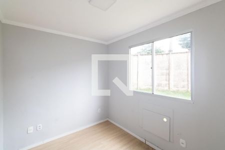 Quarto 2 de apartamento para alugar com 2 quartos, 42m² em Guaratiba, Rio de Janeiro