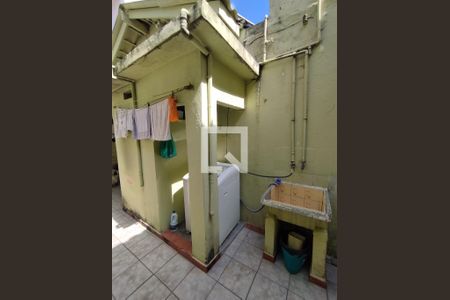 Fundo de casa à venda com 3 quartos, 95m² em Vila Santo Estefano, São Paulo