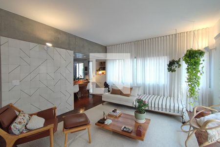 Sala de Estar de apartamento à venda com 3 quartos, 230m² em Cambuí, Campinas