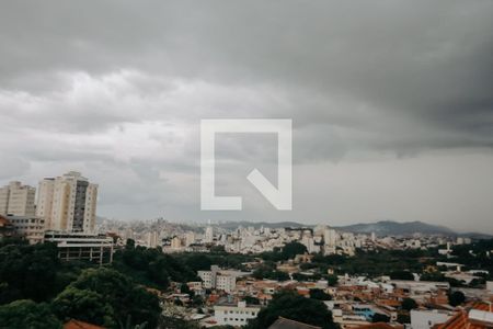 vista de casa à venda com 7 quartos, 360m² em Padre Eustáquio, Belo Horizonte