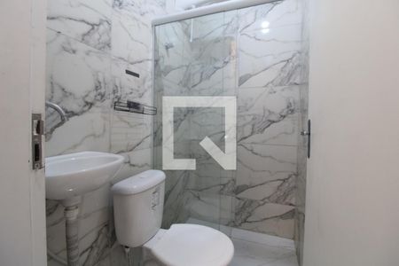 Banheiro de kitnet/studio para alugar com 1 quarto, 30m² em Vila Campo Grande, São Paulo