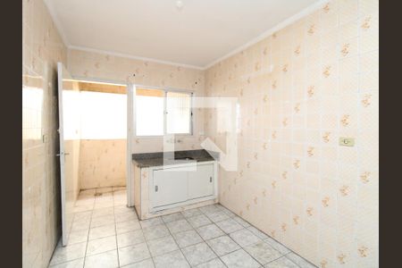 Cozinha de apartamento para alugar com 2 quartos, 70m² em Vila Sabrina, São Paulo
