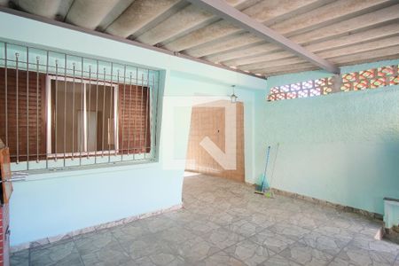 Garagem de casa à venda com 3 quartos, 138m² em Chácara Santo Antônio (zona Leste), São Paulo