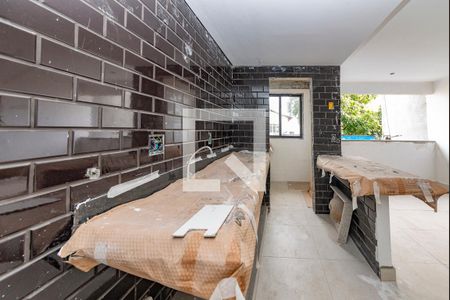 Cozinha de apartamento à venda com 3 quartos, 77m² em Nova Suíça, Belo Horizonte