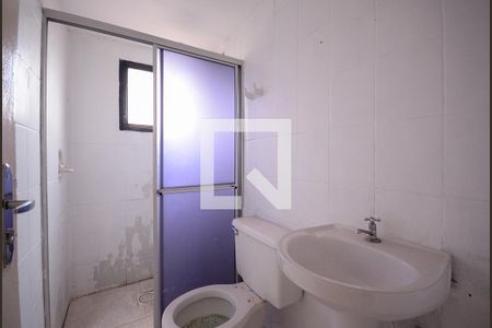 Banheiro de apartamento para alugar com 2 quartos, 64m² em Jardim Vergueiro (sacoma), São Paulo