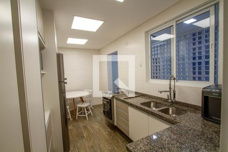 Cozinha de apartamento à venda com 3 quartos, 101m² em Batel, Curitiba