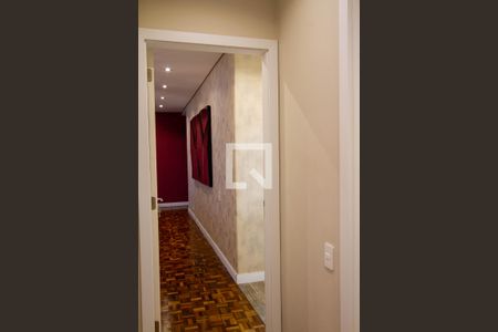 Corredor de apartamento para alugar com 3 quartos, 101m² em Batel, Curitiba