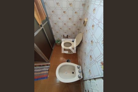 Banheiro - torneira de casa à venda com 2 quartos, 150m² em Jardim Santa Emilia, São Paulo
